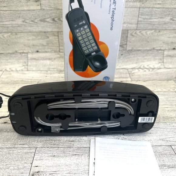 AT&T Black Trimline Corded Telephone #210 w/13 Number Memory (not wireless) 2012 - Picture 3 of 9